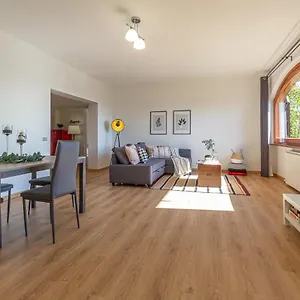 https://la-grande-finestra-di-chiusi-appartamento-moderno.it-tuscanyhotel.com