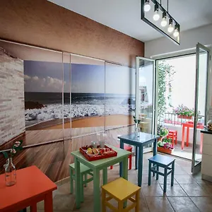 Scirocco House Couette-café Oliveri